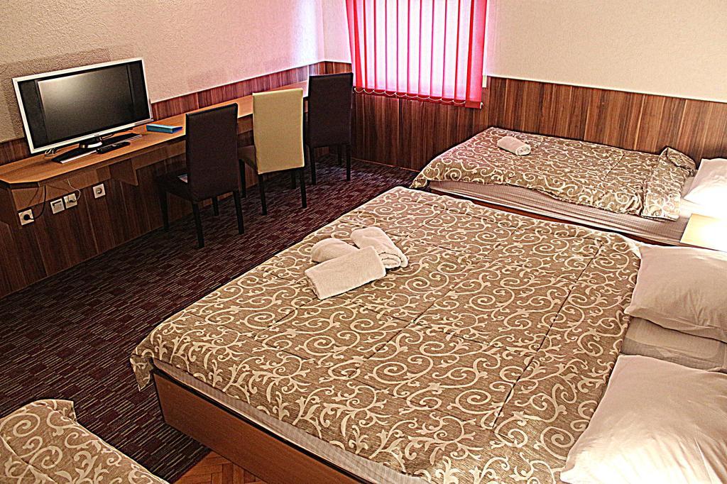 Hotel Piramida Sunca Visoko Exterior foto