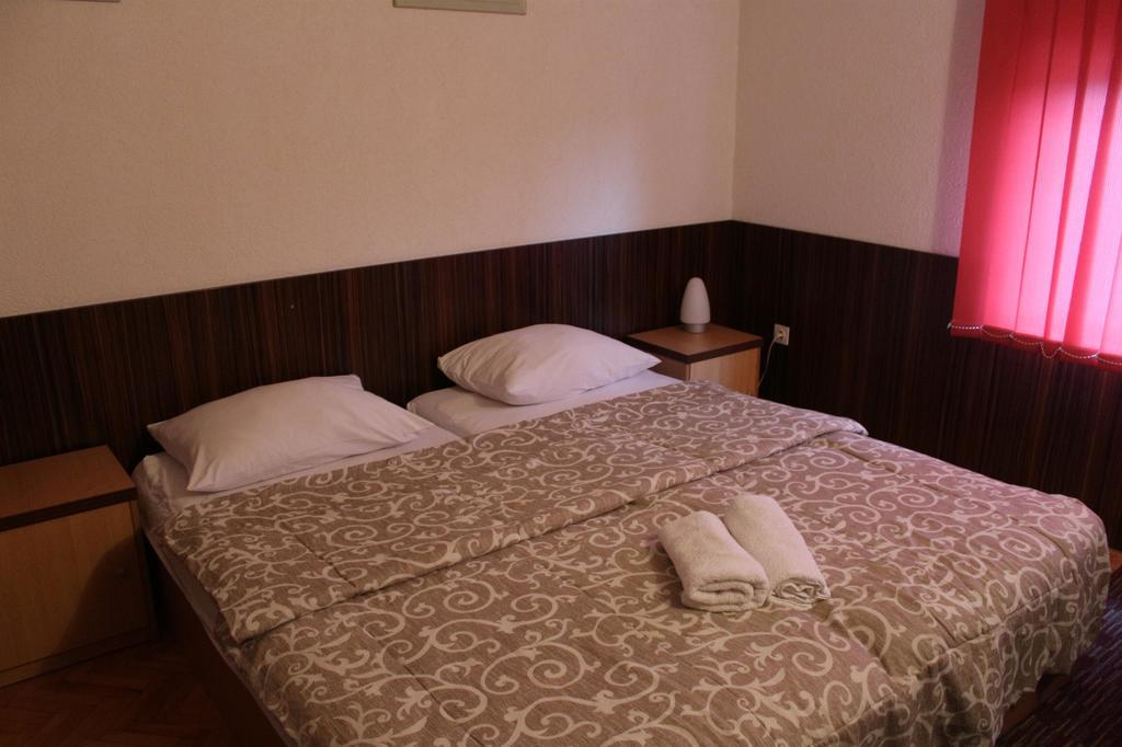 Hotel Piramida Sunca Visoko Quarto foto