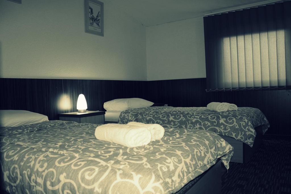 Hotel Piramida Sunca Visoko Quarto foto