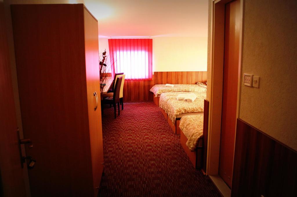 Hotel Piramida Sunca Visoko Exterior foto